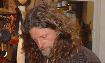 Jean-Yves, paysan corse, partage une lettre forte et engagée, hymne à la terre, à la joie et à la révolte.