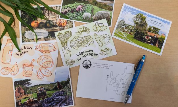 Les cartes postales Accueil Paysan en avant première aux Rencontres Nationales